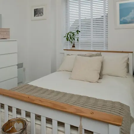 Fantastic 2 Bedroom Centre Apartment