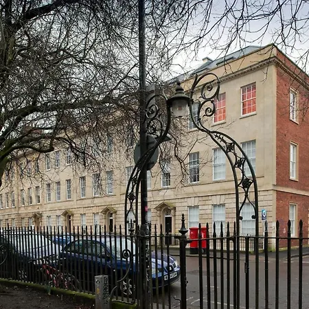 Fantastic 2 Bedroom Centre