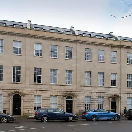 Fantastic 2 Bedroom Centre Apartment Bristol