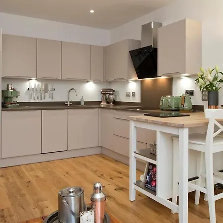 Fantastic 2 Bedroom Centre Apartment Bristol